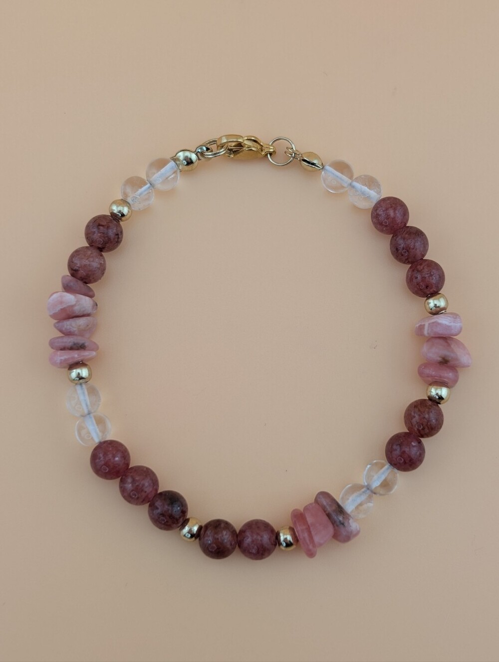 Strawberry Quartz Beaded Bracelet With Rhodonite & Clear Quartz - Gold Clasp